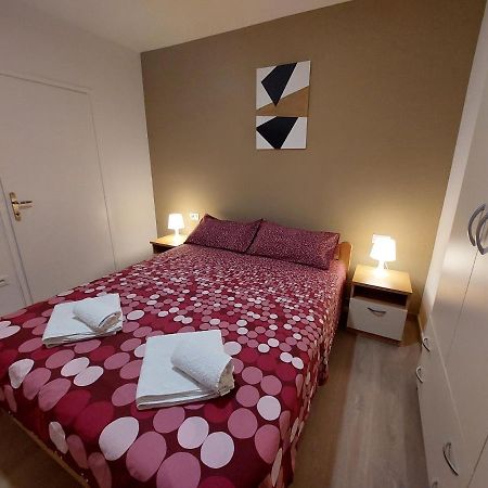 Apartment Luisa Пореч Екстериор снимка